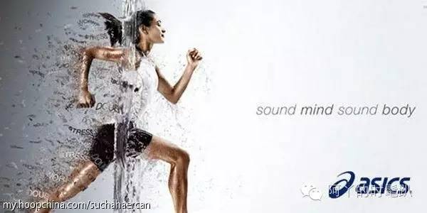 比起她的“黑白灰”，我更爱安迪帅爆了的跑步行头