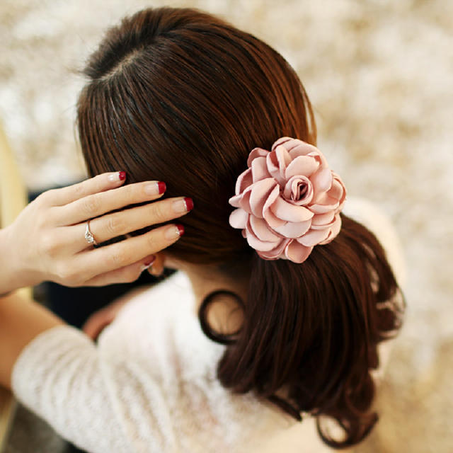 中长发氛围感发饰,高级知性优雅的发饰