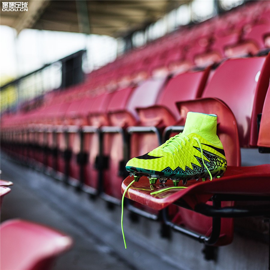 耐克phantomvenomelite足球鞋,nike足球鞋有哪几个系列2023