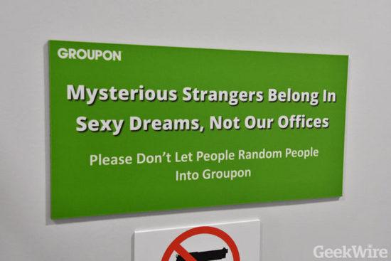 海滨景观，绿色环境，桌式足球机，带你探秘团购鼻祖Groupon全新的西雅图谷办公室