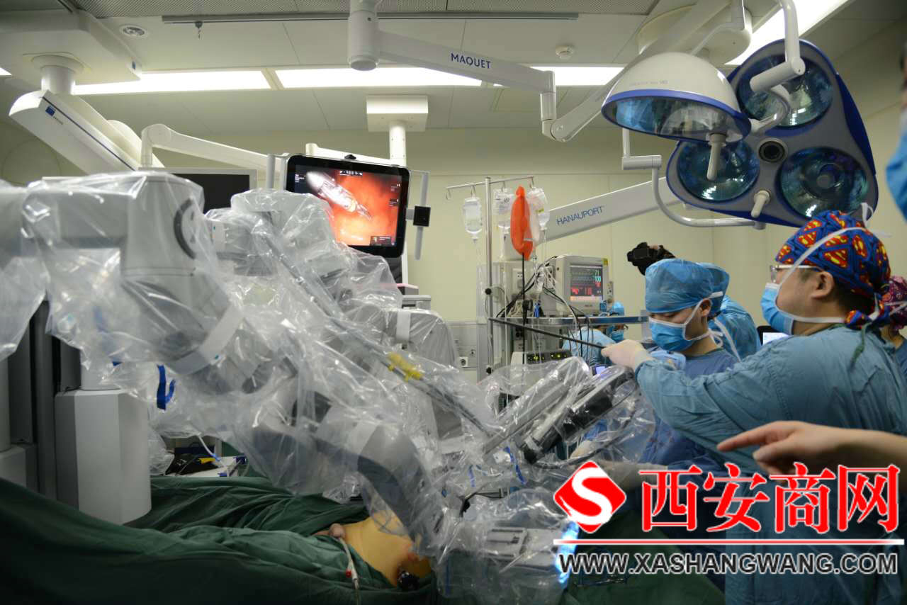 交大一附院引进机器人手术系统实施首例前列腺癌根治术
