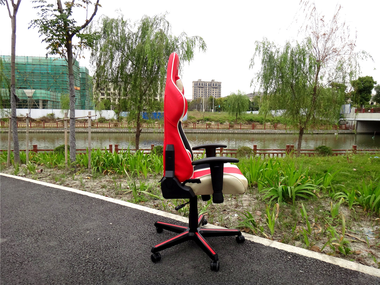 游戏生活两不误的手机推荐,迪锐克斯dxracer电竞椅无锡