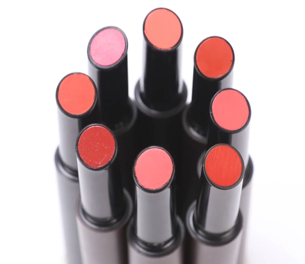 喜欢口红的女人是什么性格,喜欢口红的女人怎么样