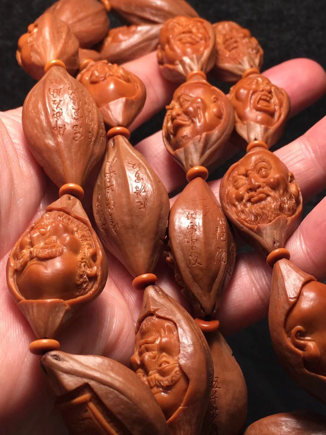 橄榄核手串北工和南工,为什么说橄榄核要经历三冬两夏