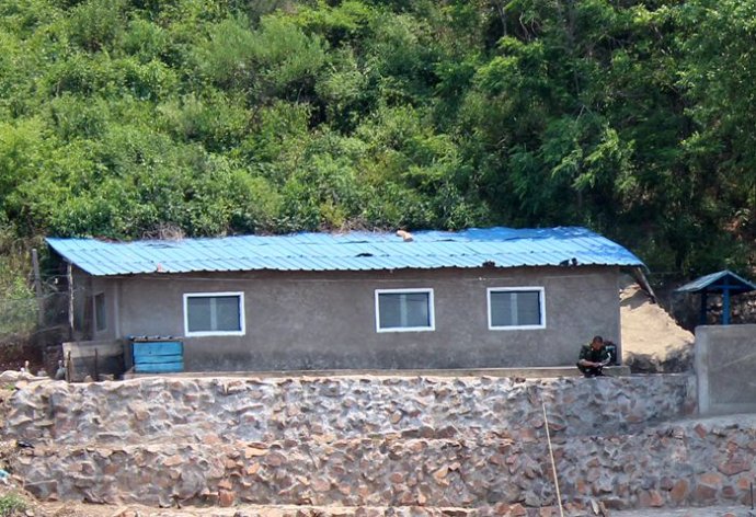 中朝边境美丽的风景,中朝边境桃花盛开的地方