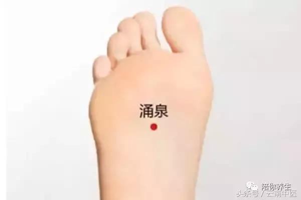 经络不通打通经络方法,经络不通拍打全身几个穴位通经络