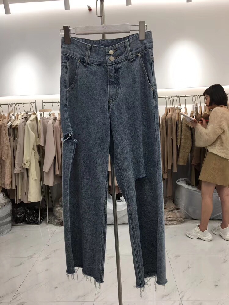 早春新款时尚来袭,穿出高级时髦感这里的女装超便宜