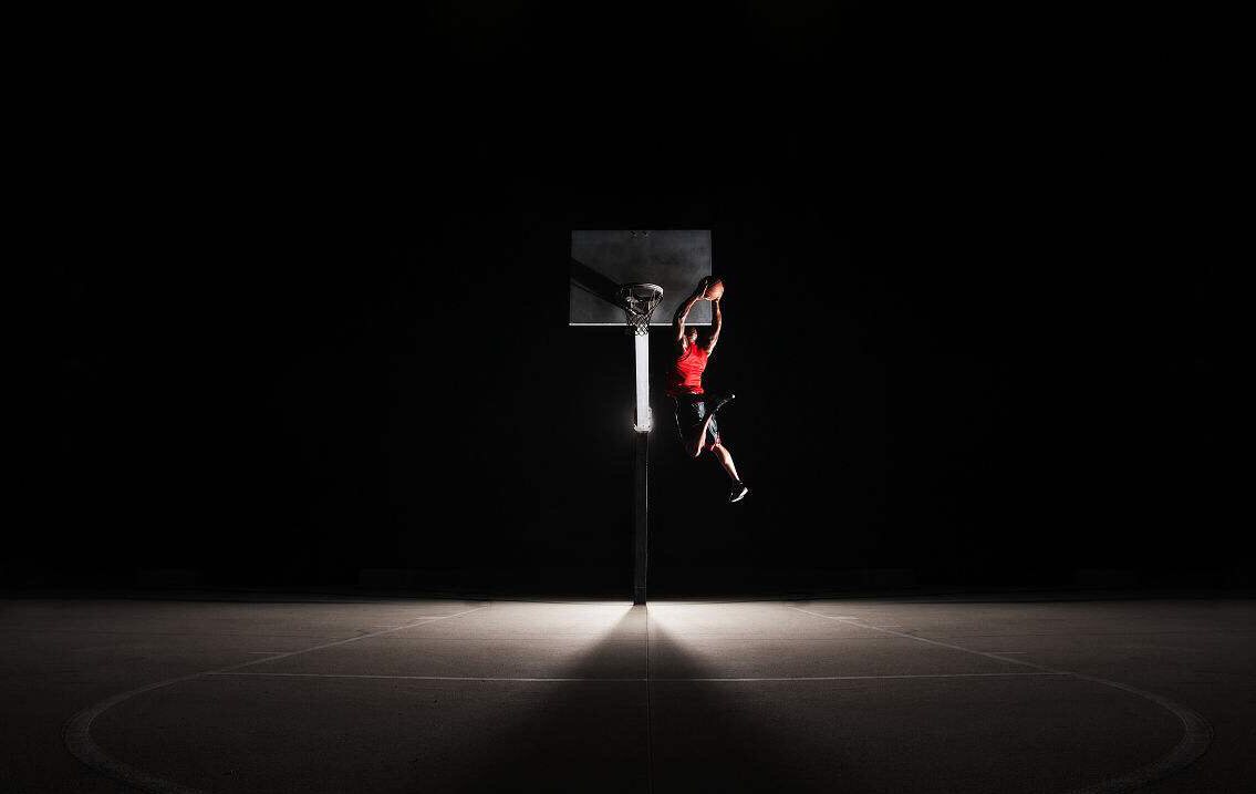 鎵嬭Е纰板埌浠讳綍涓滆タ鎰熻鍦ㄥ姩,涓嶇粡鎰忚Е纰板氨鏄績鍔ㄧ殑鎰熻