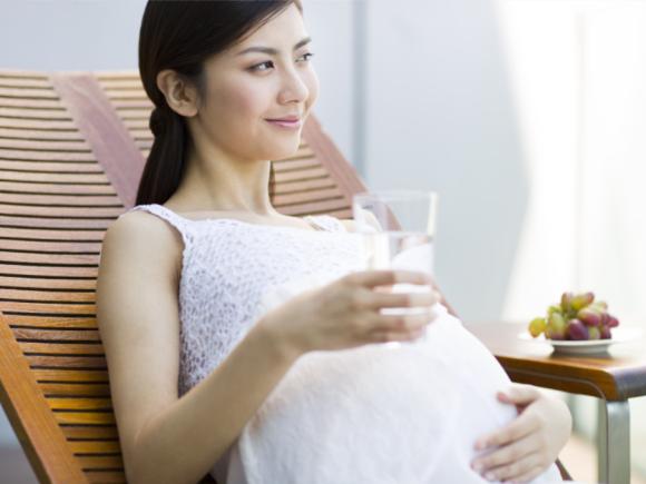 孕妈爱出汗？六个秘诀让你睡得舒爽！