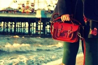 想买一个大牌的包包推荐哪个款,好看又实用的包包有哪几款