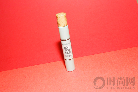 听这几位告诉你痘痘肌怎么办。