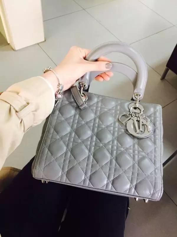 撞包也要背？这些热门包包受欢迎是有原因的