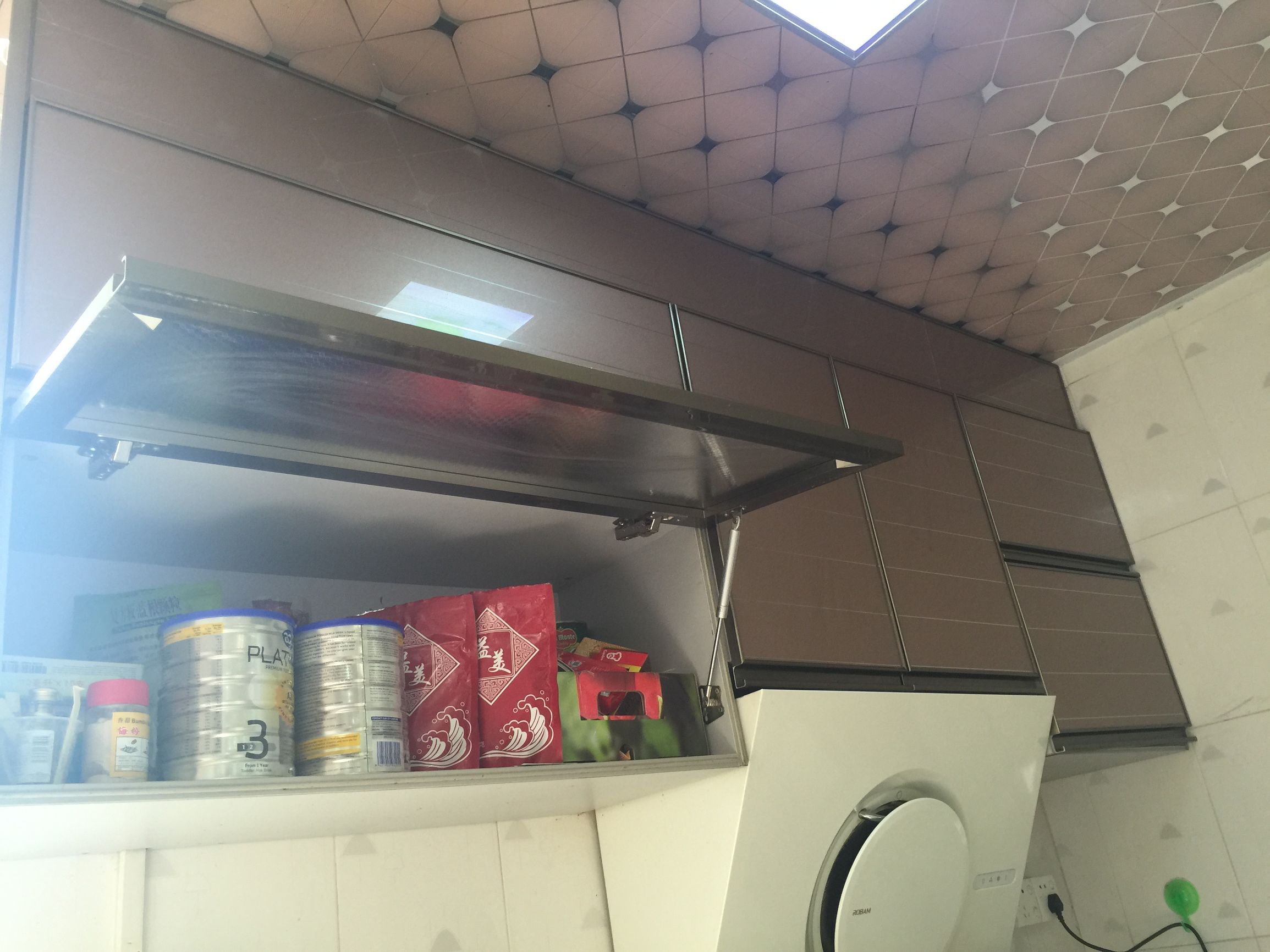 我姐花了1万多装修出来的厨房，你们觉得怎样？