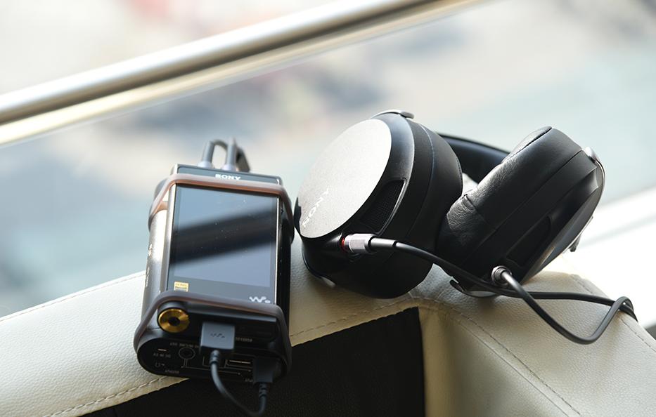 索尼z7m2对比z7,索尼mdrz7可以直推吗