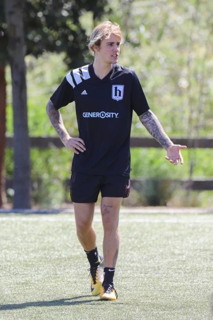 比伯最新穿搭纽约,贾斯汀比伯justinbieber出街