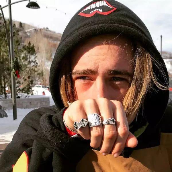 2021涂鸦板鞋流行,涂鸦板鞋