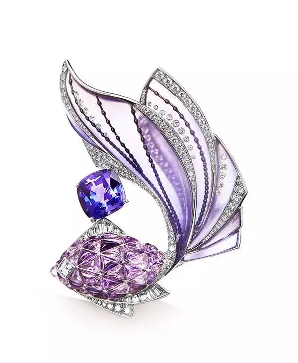 为了庆祝儿童节，珠宝界搬来了整个动物园