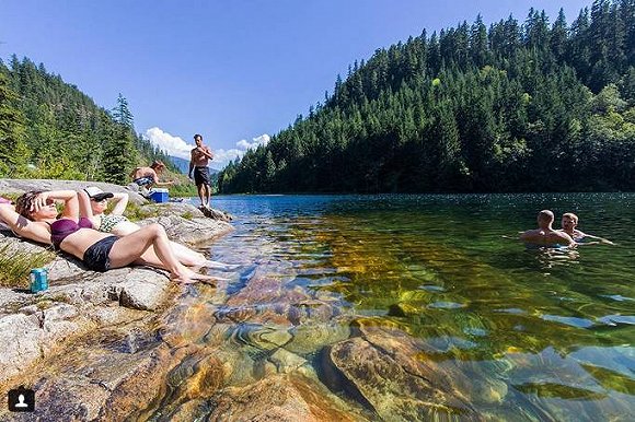 加拿大湖泊风景,温哥华湖泊山林