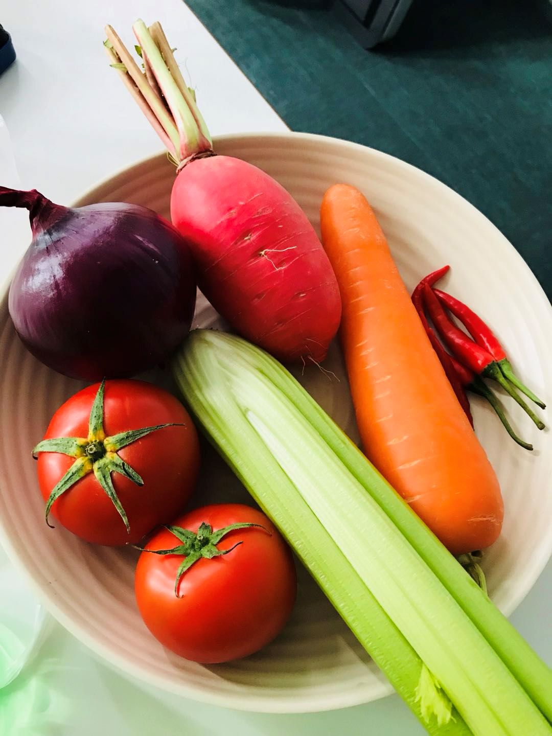 厨师刀应该怎么选,厨师专用刀哪种最耐用又锋利