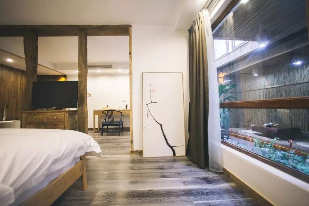 此处留白,此处故意留白