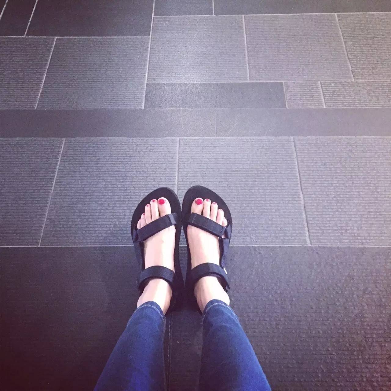 夏季女凉鞋推荐潮牌,潮女凉鞋