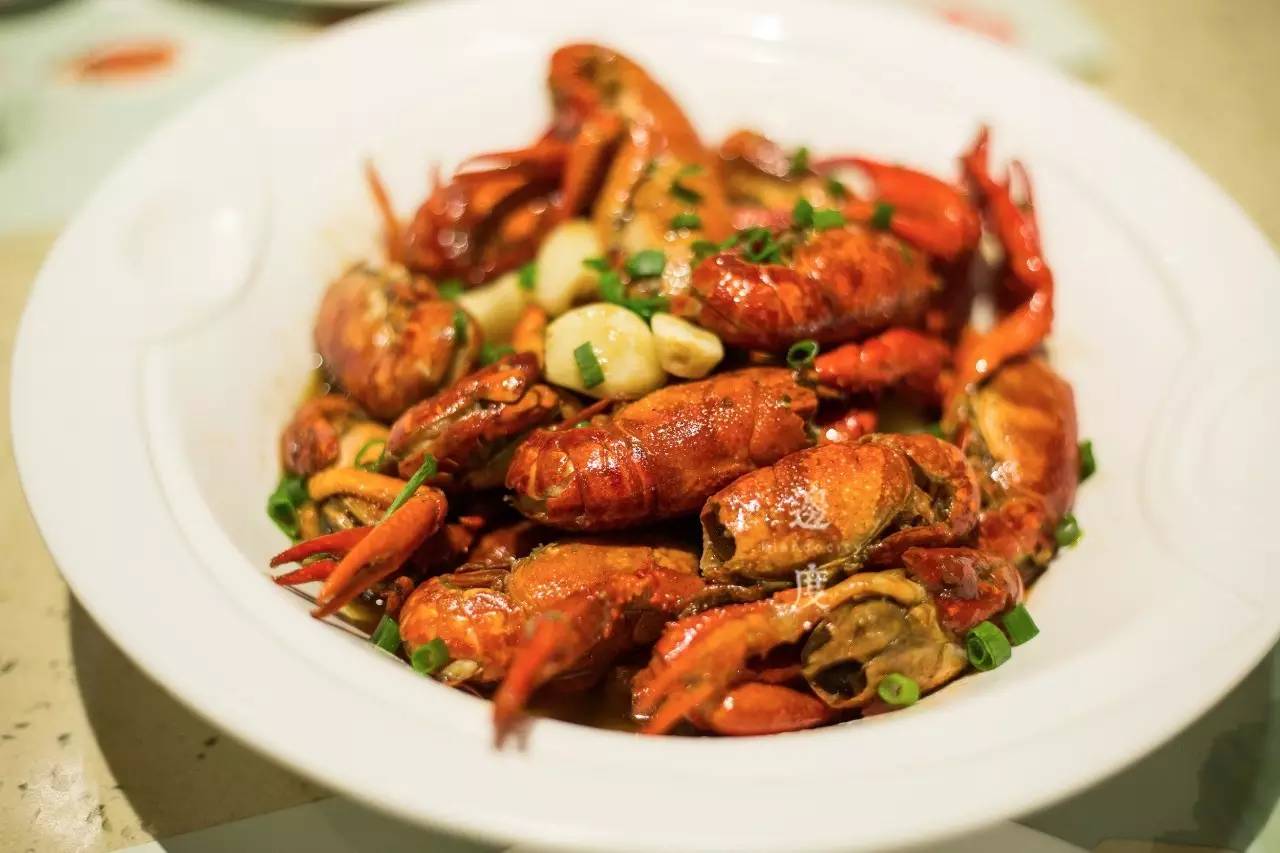 小龙虾广州热销,广州小龙虾排行榜前十名