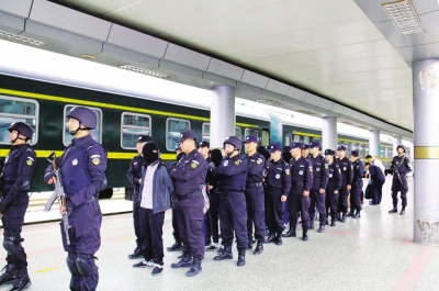 安宁警方破获电信诈骗案 (西山警方打掉电信诈骗团伙)