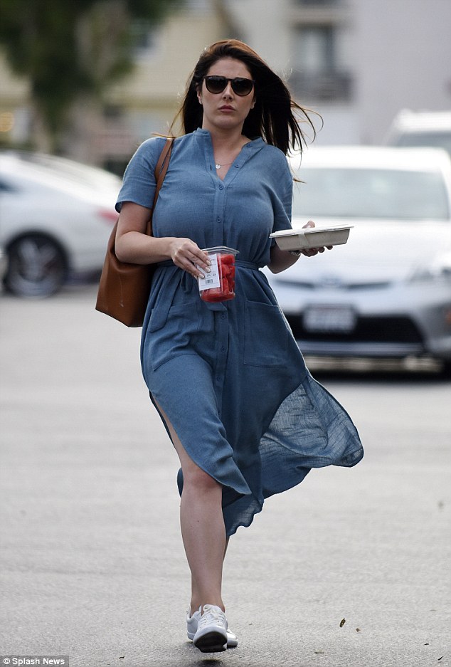 记得英超第一宝贝吗?身材发福不像她网友惊呼“毁童年”