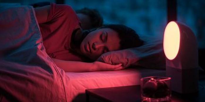 换床睡不着怎么解决,女生说认床睡不着怎么回答