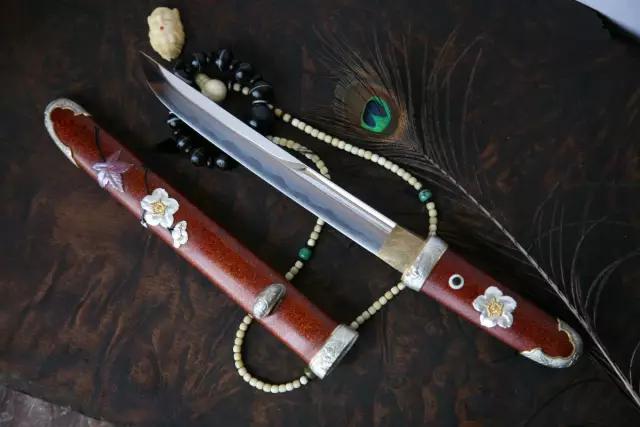 竹子做的锋利无比的武士刀,竹子制作武士刀