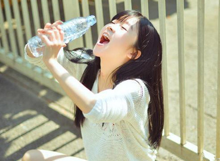 运动出汗就像流水一样是什么原因,跑起来淌水怎么回事