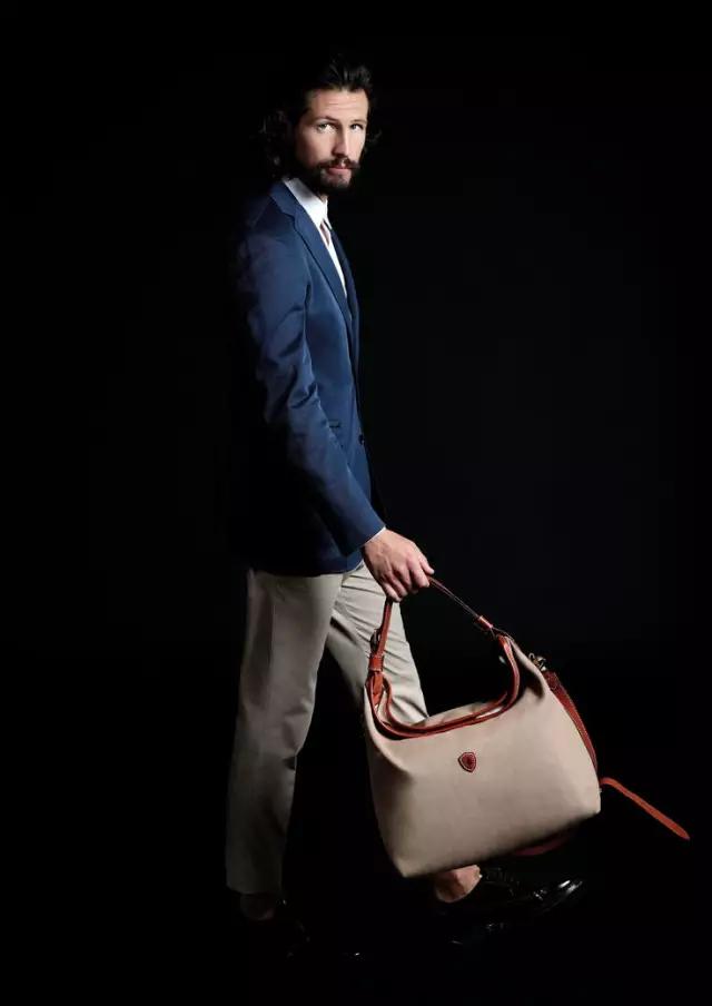 男人都需要一个包,男生需要的五个包