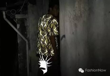 他的女朋友很多，但挚爱一直没变过