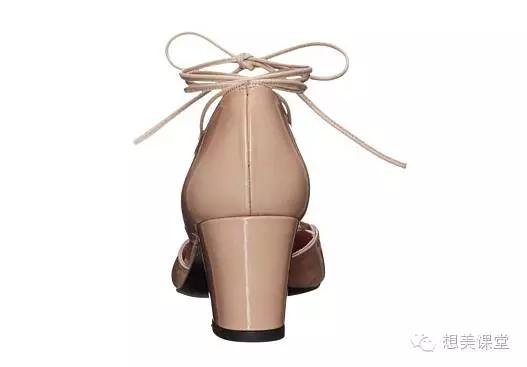 怎么穿高跟鞋显腿细长视频,超长版高跟鞋怎么穿才好看