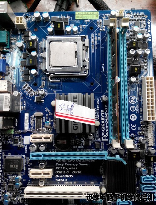 技嘉主板反复重启怎么办,技嘉b75-d3v主板无限断电反复重启