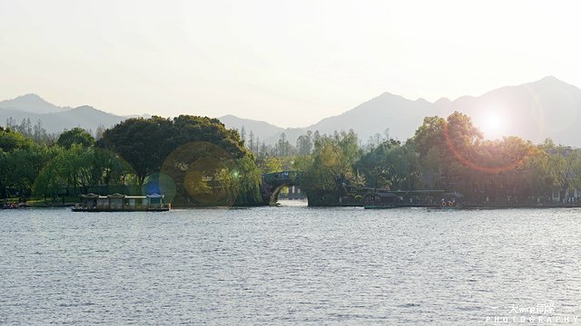 璇楁剰鏉窞瑗挎箹,璇楁剰姹熷崡姊﹂噷姘翠埂