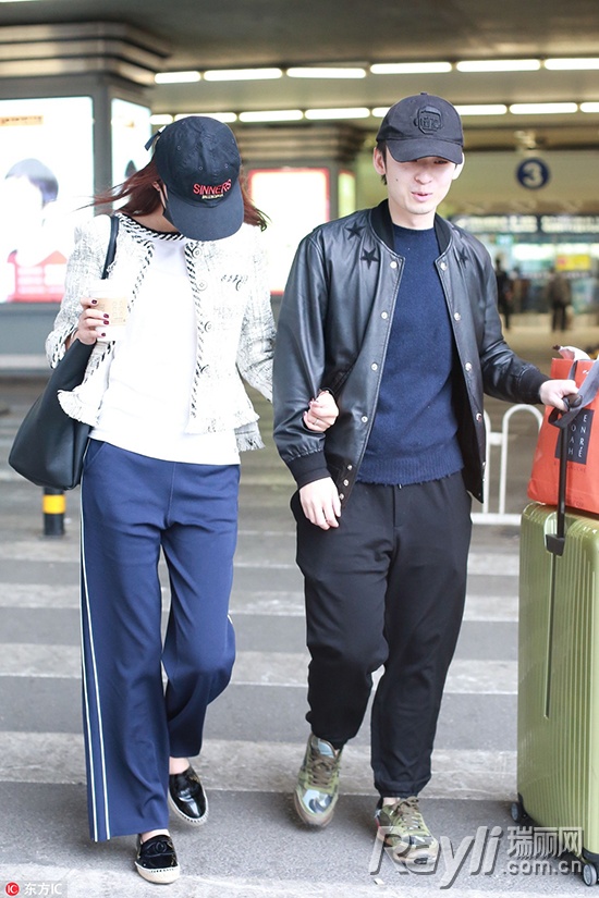 孙怡穿毛边裤子,孙怡穿黑色裤子