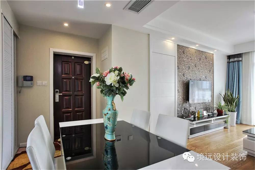 作品赏析:简单地手法,现代的气息——汤臣豪园