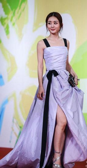 白玉兰奖颁奖典礼赵丽颖内场礼服,白玉兰奖颁奖典礼赵丽颖红毯照片