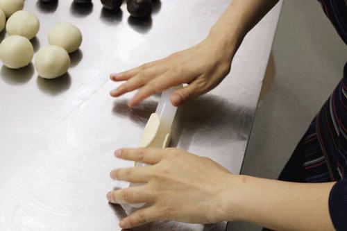 有什么事是一顿美食解决不了,有什么事情是一杯酒解决不了