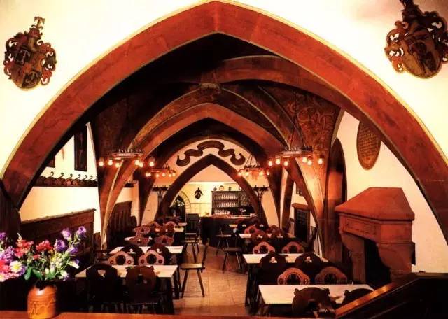 去欧洲旅游回来可以买什么,去欧洲旅游可以玩什么