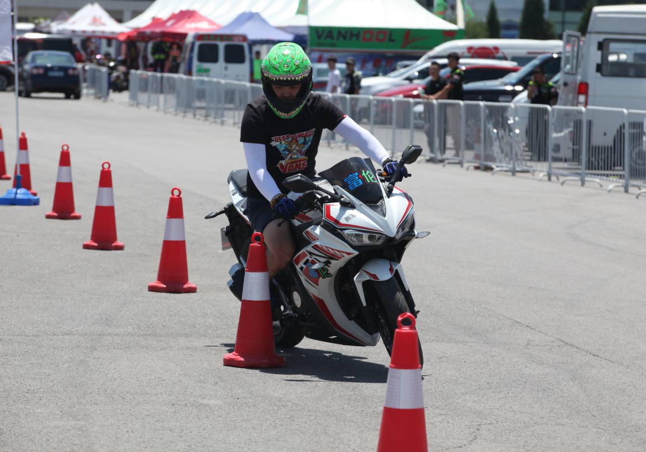 新感觉rz350贵阳,新感觉rz35多大排量