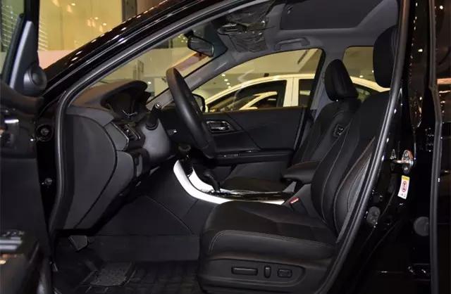 为什么九代半雅阁是最强雅阁,一年卖10万台车是什么水平