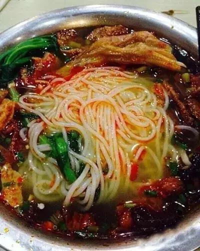 带你吃很多螺蛳粉,南宁好吃的螺蛳粉推荐最新