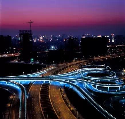 没有雾霾天的郑州还是挺美的