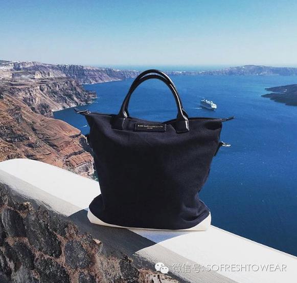 傲娇|老子背的这只包，谁敢说它不时髦