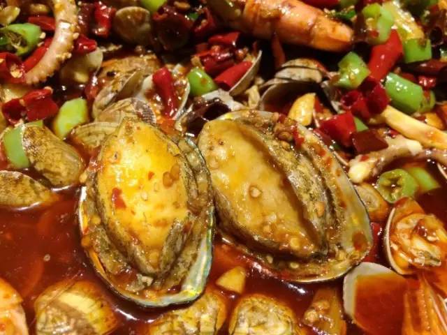 鍚冭揣闆疯揪鍚冨枬鐜╀箰,鍚冭揣闆疯揪