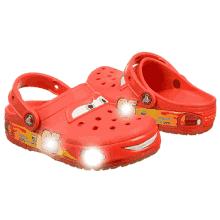 夏天给孩子买什么样的凉鞋,给宝宝买凉鞋要注意什么