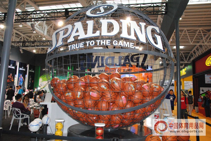 YONEX、阿迪达斯、斯伯丁三大品牌携球类新品重磅亮相