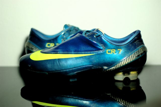 足球鞋nike传奇系列,耐克刺客cr7足球鞋推荐